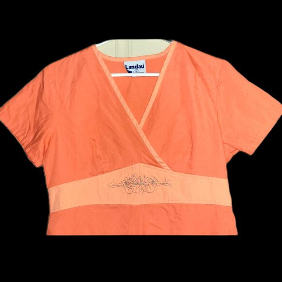 Landau scrub top size med - Picture 3 of 11